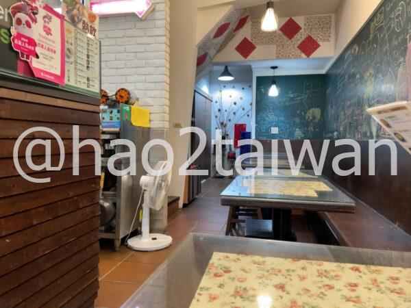 那個年代 杏仁豆腐冰の店内の雰囲気（素朴で落ち着く空間）