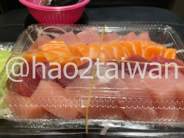 葉氏海鮮 Yeh‘s Fish 中央市場店で購入した刺身パック（台東で刺身をテイクアウト）